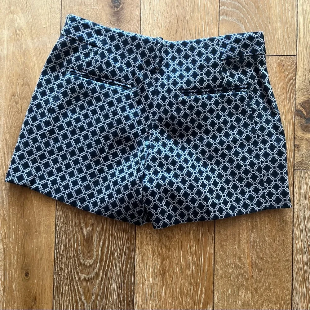 Theory shorts navy size double zero - Picture 4 of 6